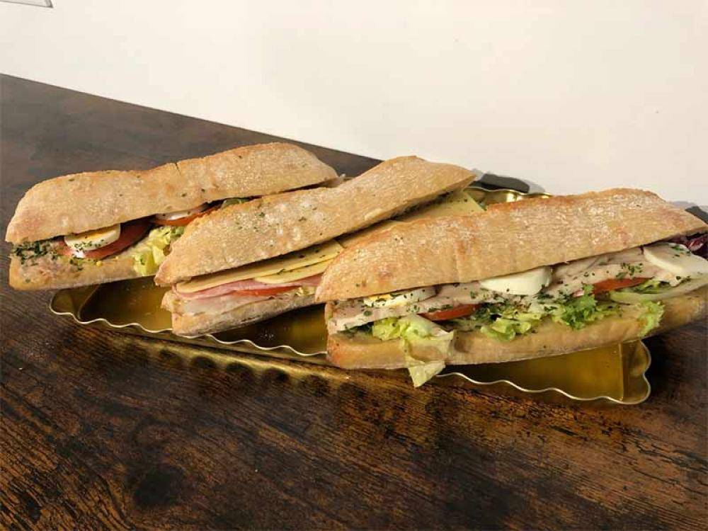 Variétés sandwichs